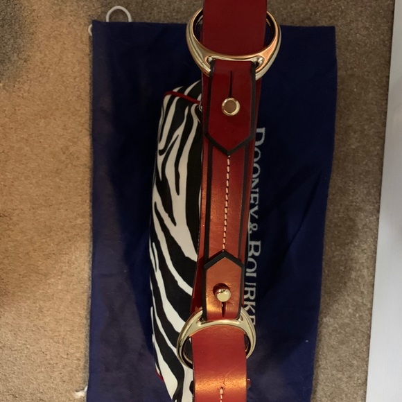 Dooney & Bourke zebra print handbag - Picture 4 of 9